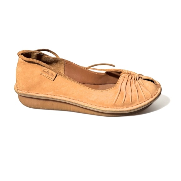 Clarks Shoes - Clarks Sun Leather Sandals